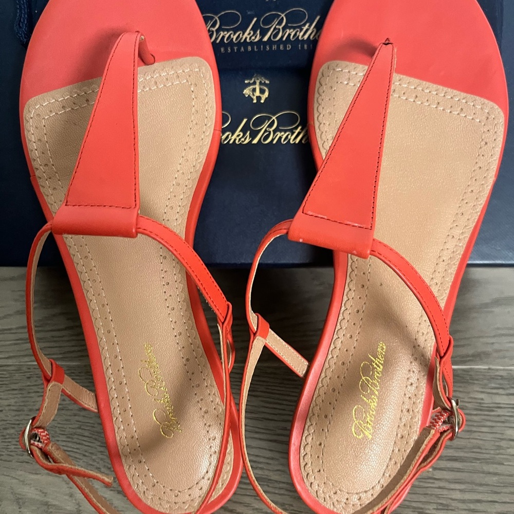 Brooks Brothers NEW sandals with Shoe cover and box
